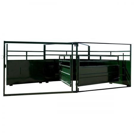 Double race Cattle Tub with 90° race Cattle Tub with Gate Open