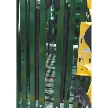 Bull catcher installed on head yoke gate