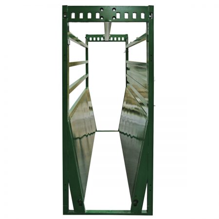 Easy Flow adjustable cattle race fully open